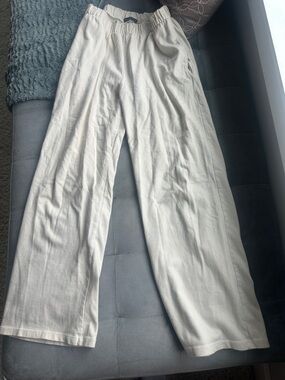 Brandy Melville Cream Elastic-Waist Ribbed Pants